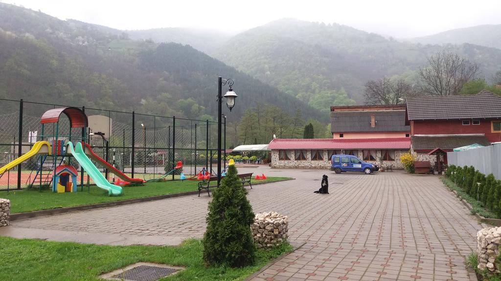 Podul Cetatii Hotel Sebesel Exterior photo